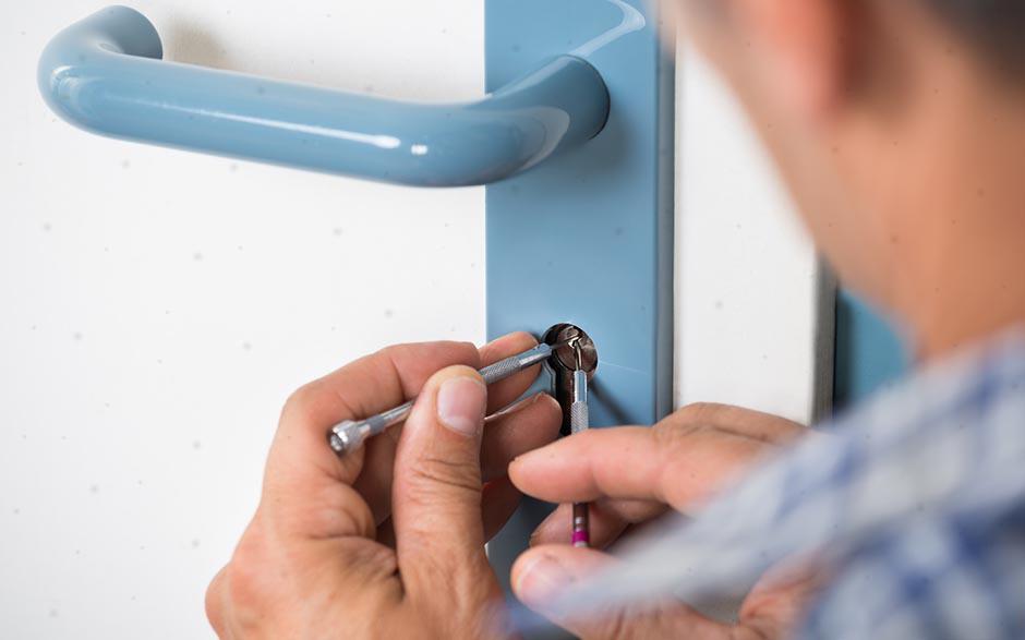 forcer une serrure de porte Malakoff